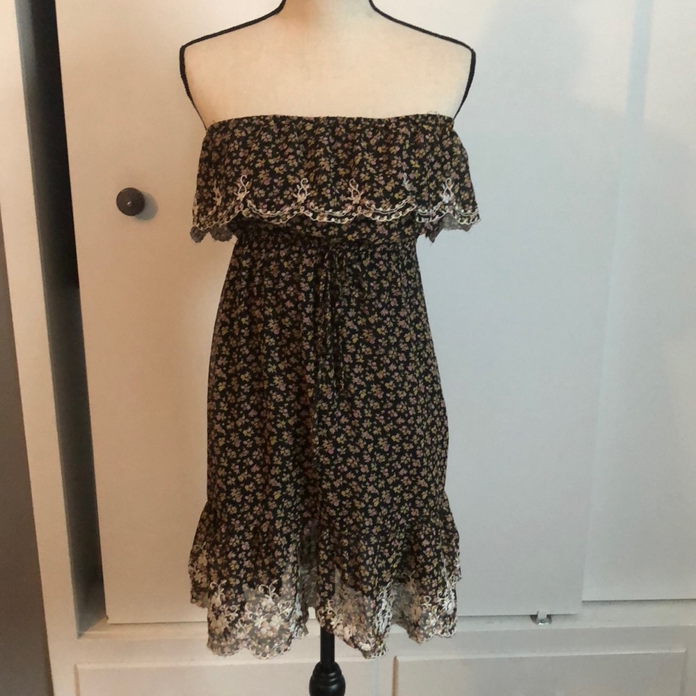 Strapless dress